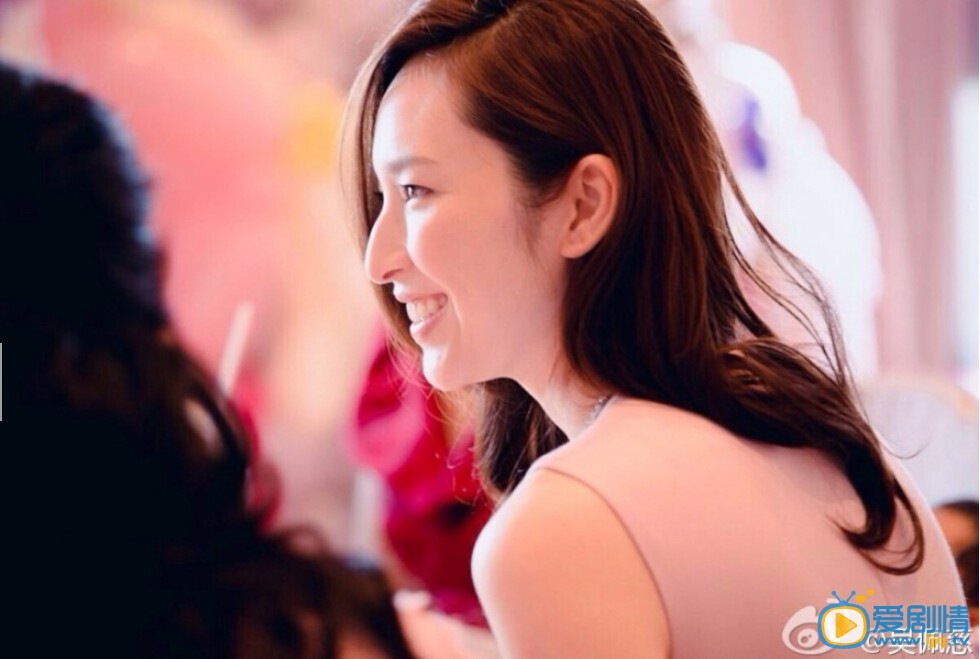 吴佩慈朋友合影
 吴佩慈高清写真_吴佩慈高清剧照
