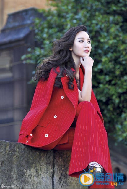 张萌红色西服写真
 张萌高清写真_张萌高清剧照