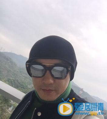 张卫健生活照
 张卫健高清写真_张卫健高清剧照