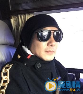 张卫健生活照
 张卫健高清写真_张卫健高清剧照