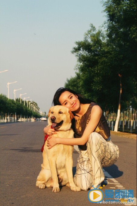 吕一生活照
 吕一高清写真_吕一高清剧照