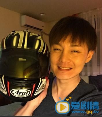 尹正生活照
 尹正高清写真_尹正高清剧照