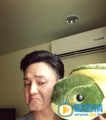 尹正卖萌照
 尹正高清写真_尹正高清剧照