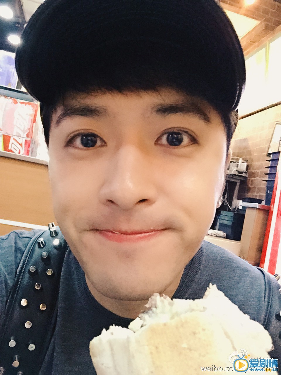 姚奕辰卖萌搞怪照
 姚奕辰高清写真_姚奕辰高清剧照