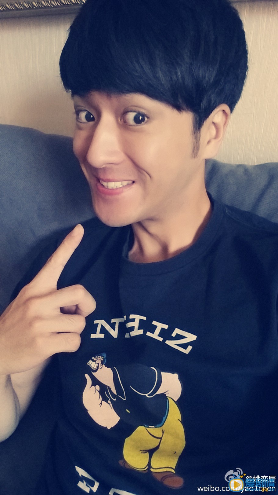 姚奕辰卖萌搞怪照
 姚奕辰高清写真_姚奕辰高清剧照