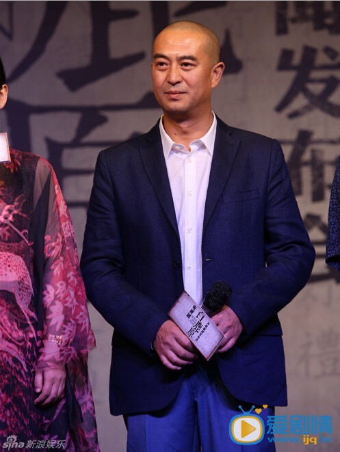 张嘉译光头照
 张嘉译高清写真_张嘉译高清剧照