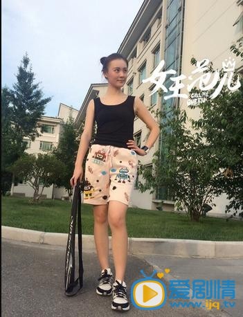 毛林林生活照
 毛林林高清写真_毛林林高清剧照