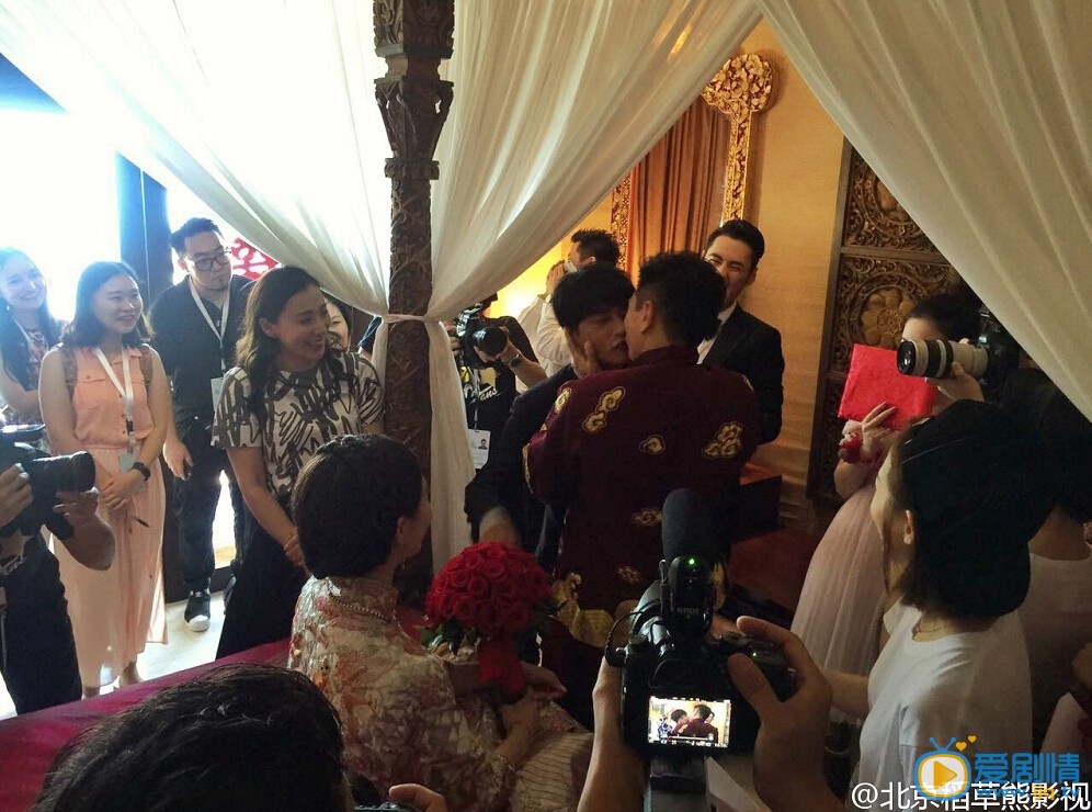吴奇隆婚礼现场高清组图
 吴奇隆高清写真_吴奇隆高清剧照