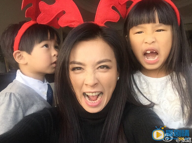 张庭搞怪表情照
 张庭高清写真_张庭高清剧照