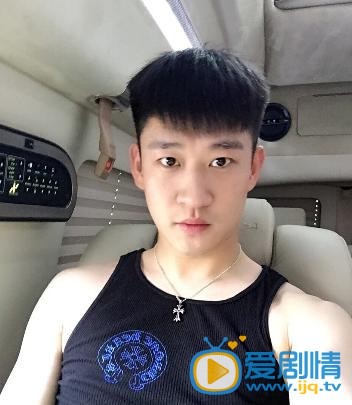 曹云金生活照
 曹云金高清写真_曹云金高清剧照