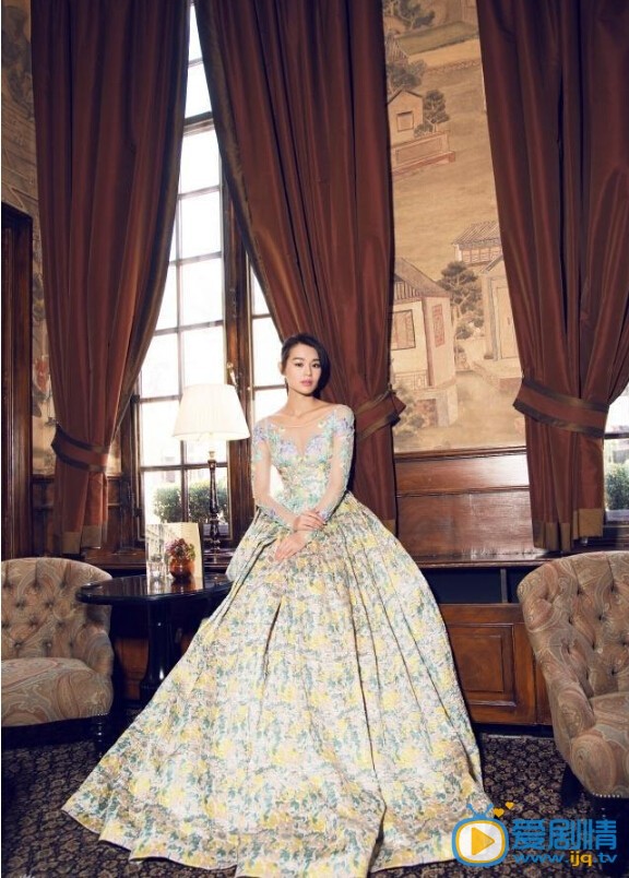 胡杏儿婚纱照
 胡杏儿高清写真_胡杏儿高清剧照