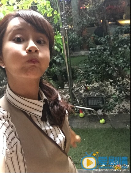 杨紫嘟嘴照
 杨紫高清写真_杨紫高清剧照