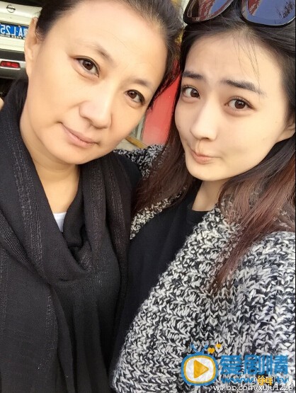 徐璐和妈妈合影照
 徐璐高清写真_徐璐高清剧照