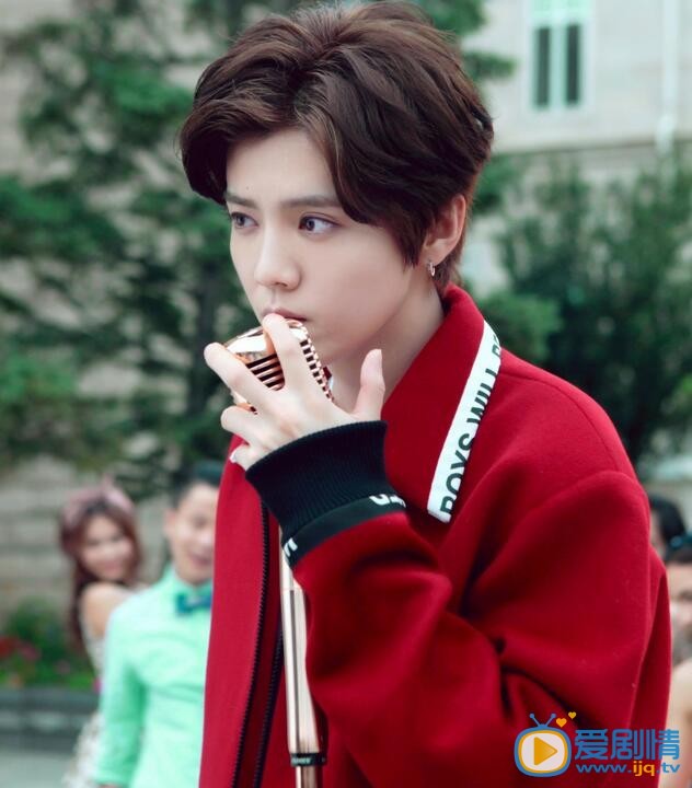鹿晗《reload》MV
 鹿晗高清写真_鹿晗高清剧照