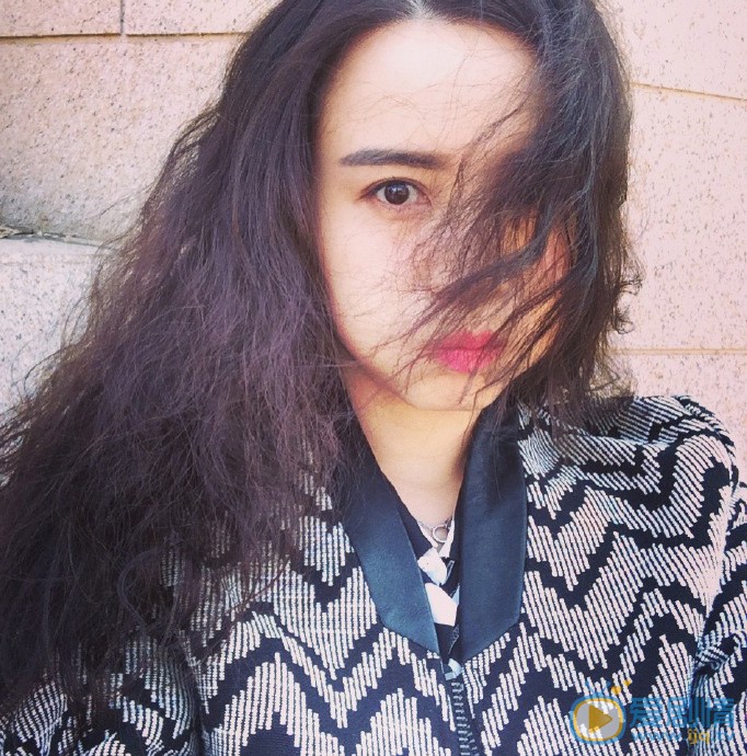 宋佳素颜自拍照
 宋佳高清写真_宋佳高清剧照