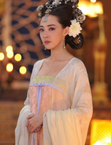 多娜角色介绍