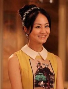 李依玲