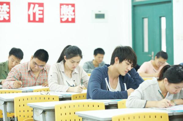电影同桌的你演员剧照
