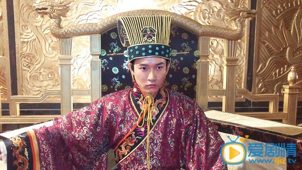 神探包青天赵祯剧照 神探包青天剧照1