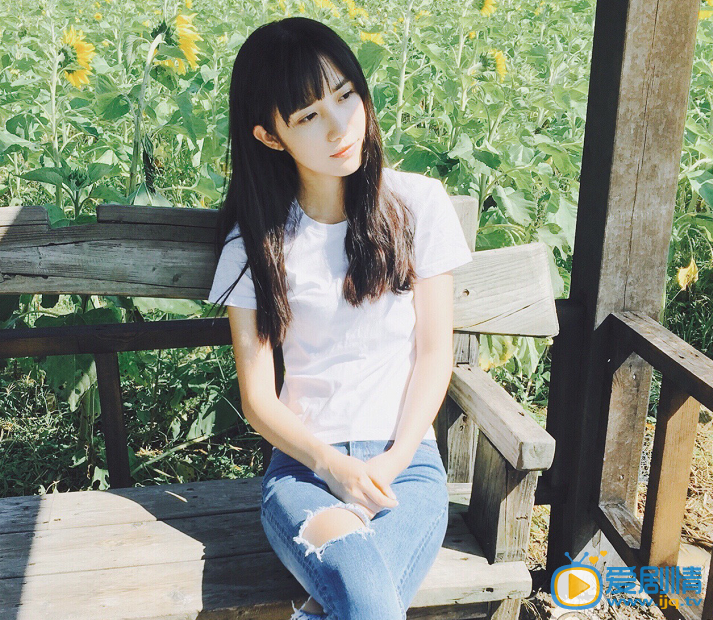 电视剧左耳演员剧照