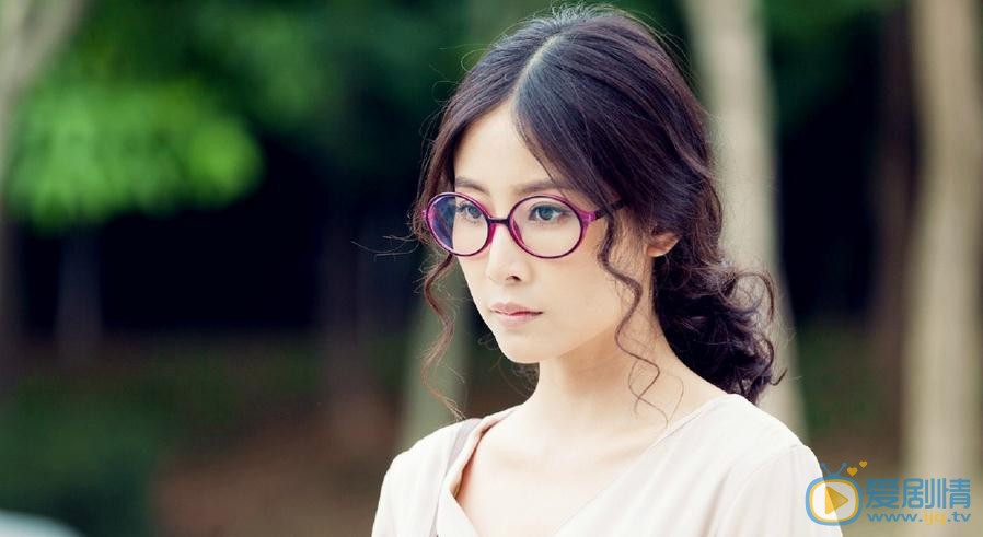电视剧爱我你别走剧照