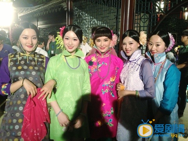 电影魔宫魅影剧照