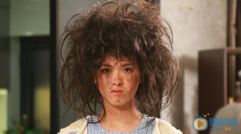 电视剧美丽的笨女人剧照